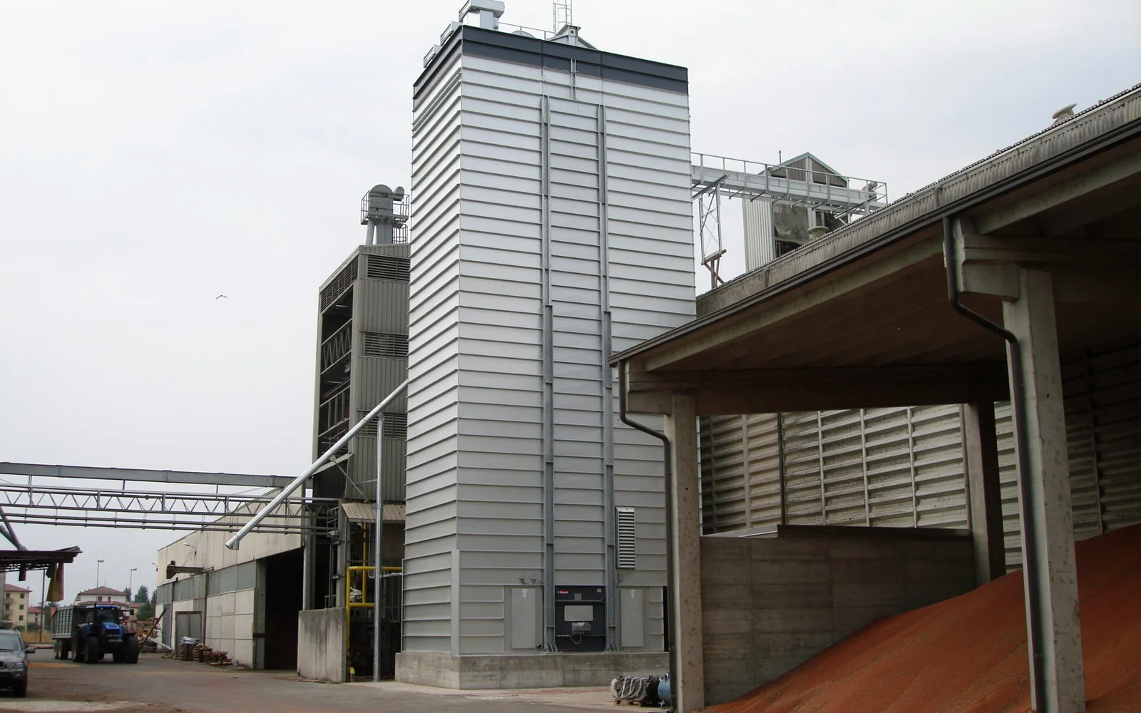 Стационарная зерносушилка STRAHL